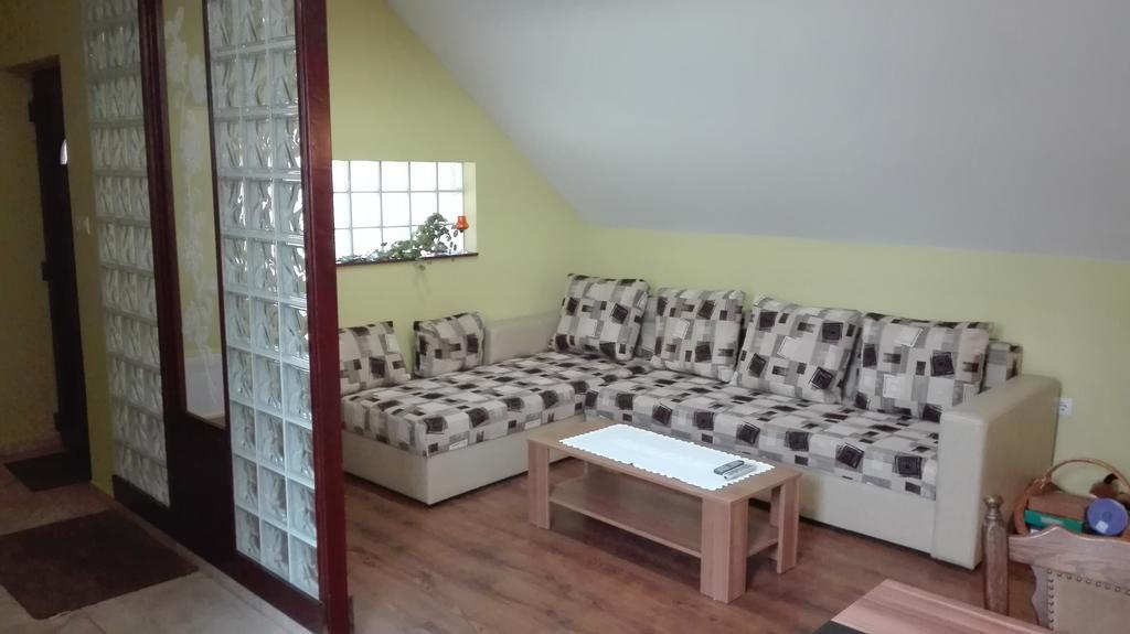 Csipkehaz Apartman Cserkeszőlő Extérieur photo
