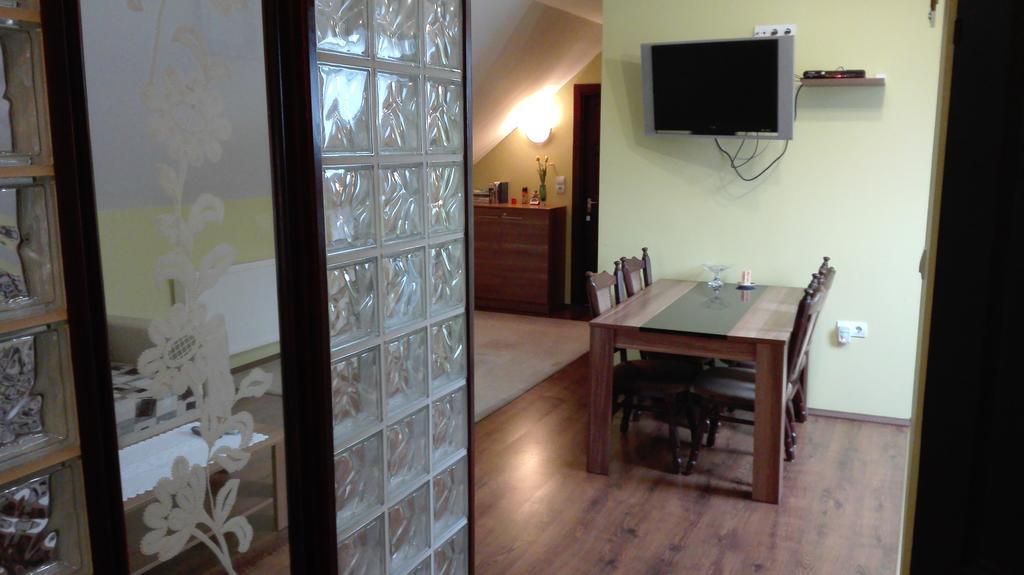 Csipkehaz Apartman Cserkeszőlő Extérieur photo