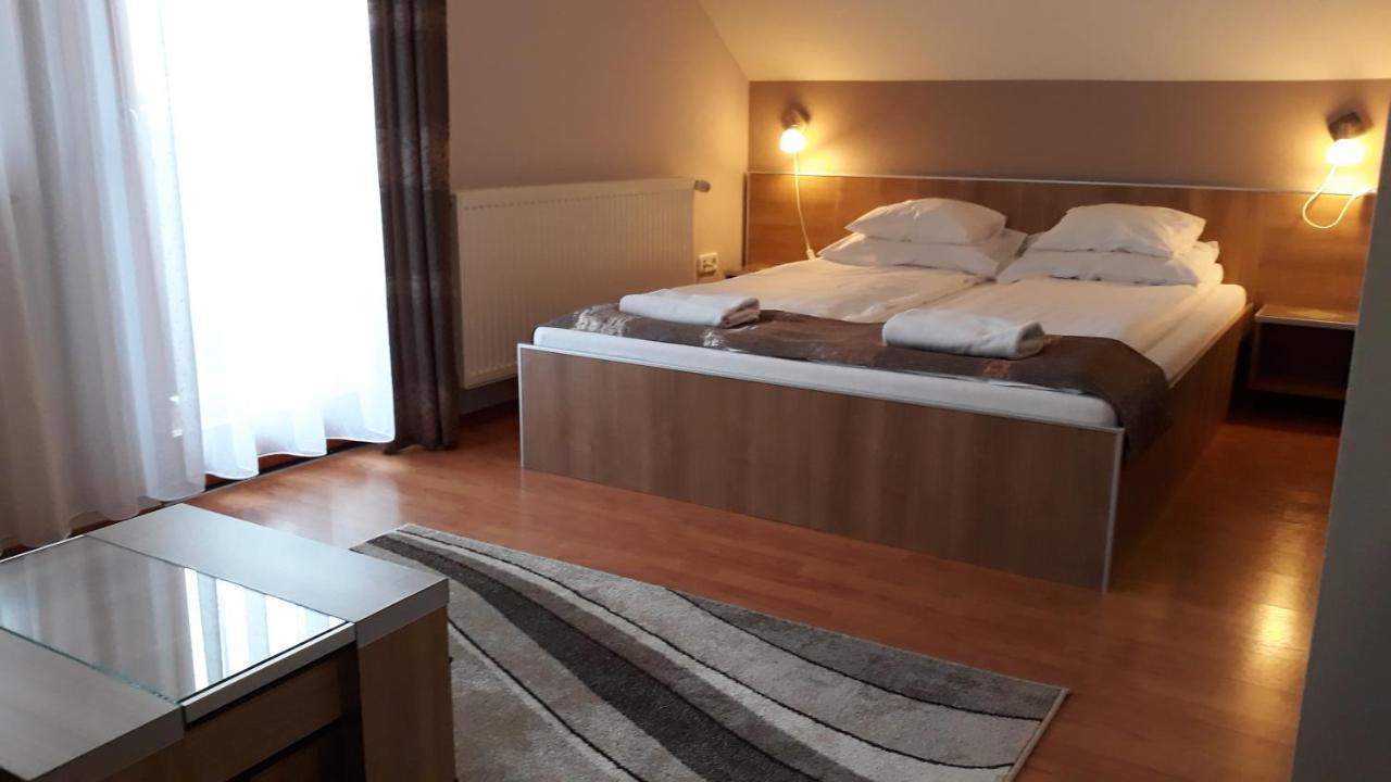 Csipkehaz Apartman Cserkeszőlő Extérieur photo